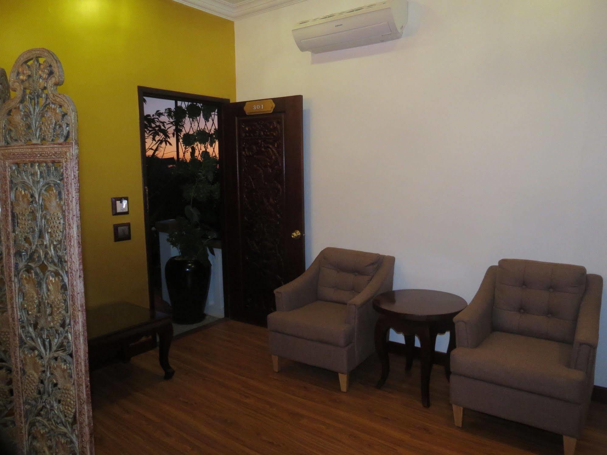 Beyond Yangon Inn Ciudad de Siem Riep Exterior foto